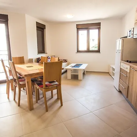 Sara Apartman Porec