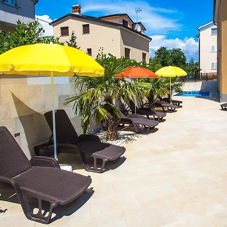 Apartament Sara