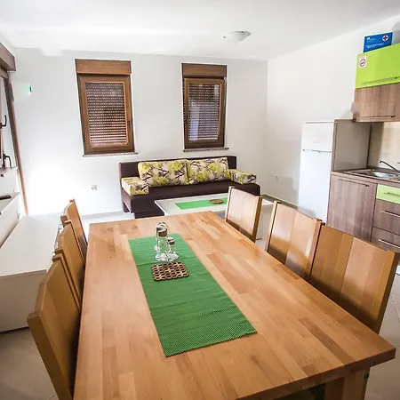 Apartament Sara