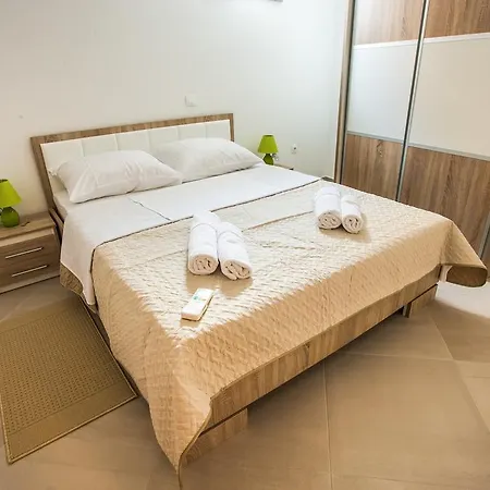 Apartament Sara