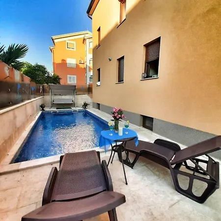 Sara Apartament *