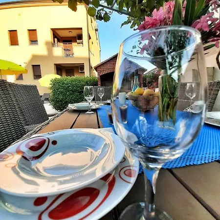 Apartament Sara