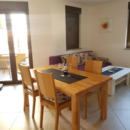 Apartman Sara