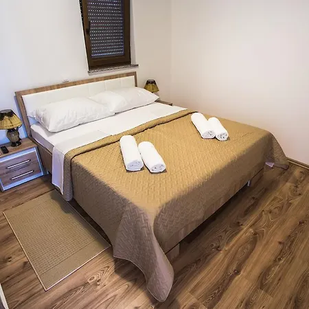 Sara Apartment Porec