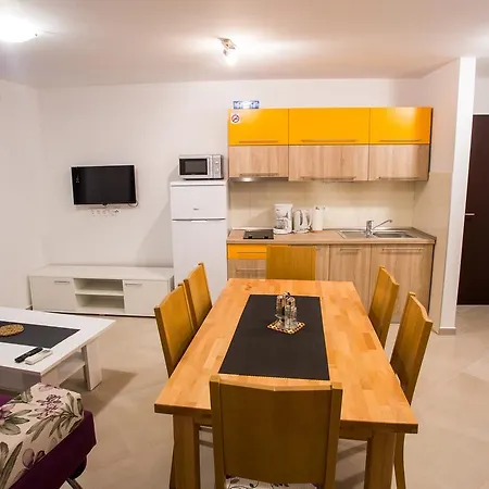 Sara Apartman Porec